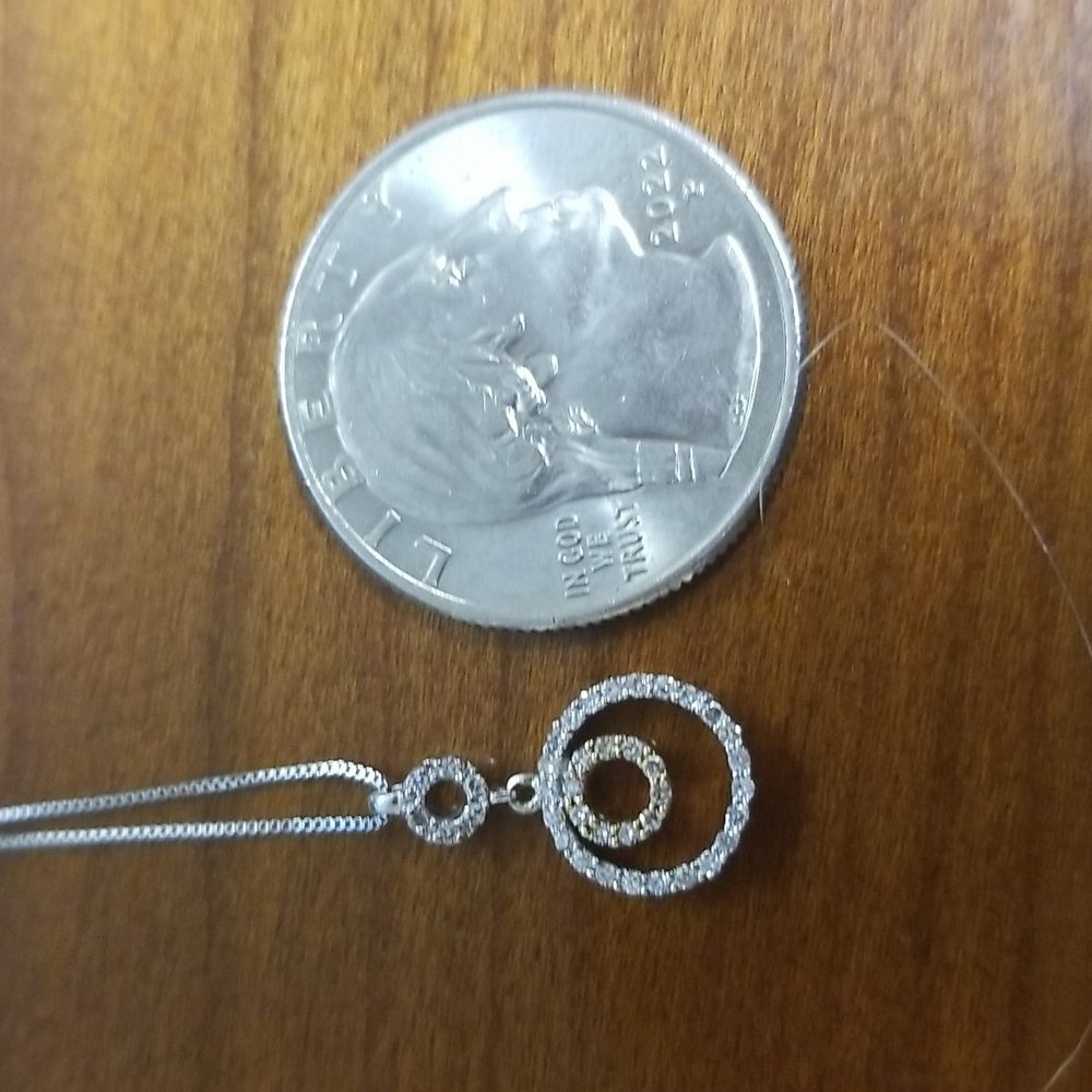 Sparkling 14kt & Diamond necklace - Picture 10 of 10